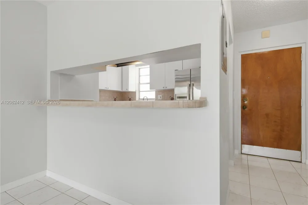 6090 W Flagler St #307 Miami, FL 33144