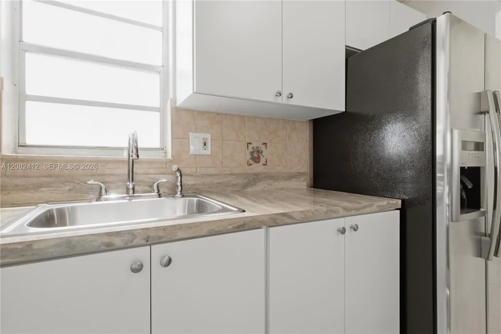 6090 W Flagler St #307 Miami, FL 33144