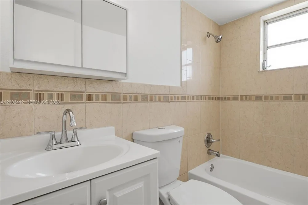 6090 W Flagler St #307 Miami, FL 33144
