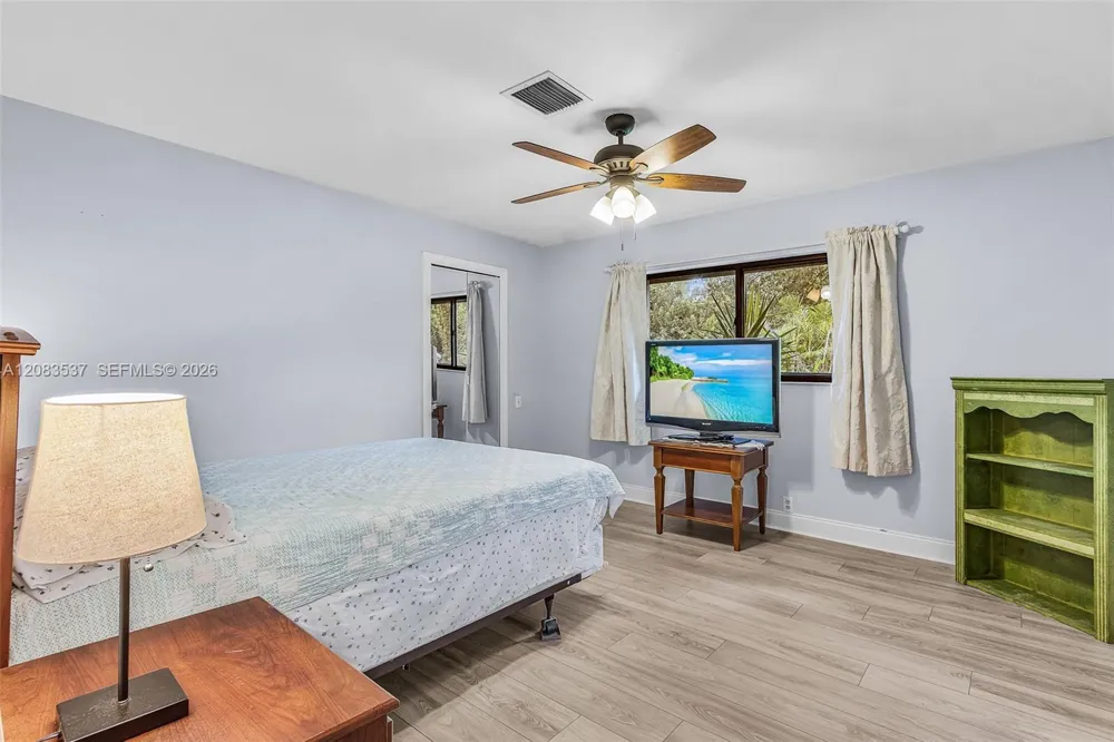 621 Roosevelt Ave Lehigh Acres, FL 33936