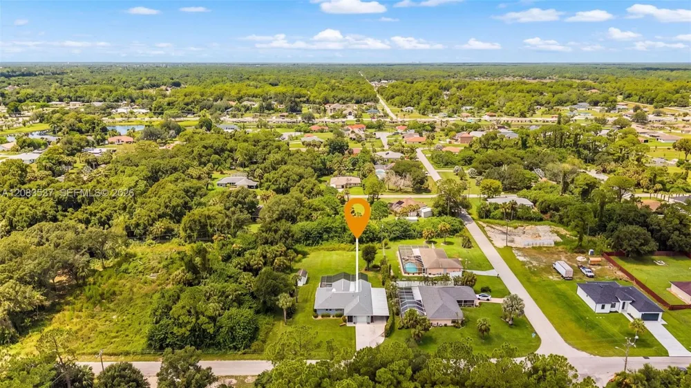 621 Roosevelt Ave Lehigh Acres, FL 33936