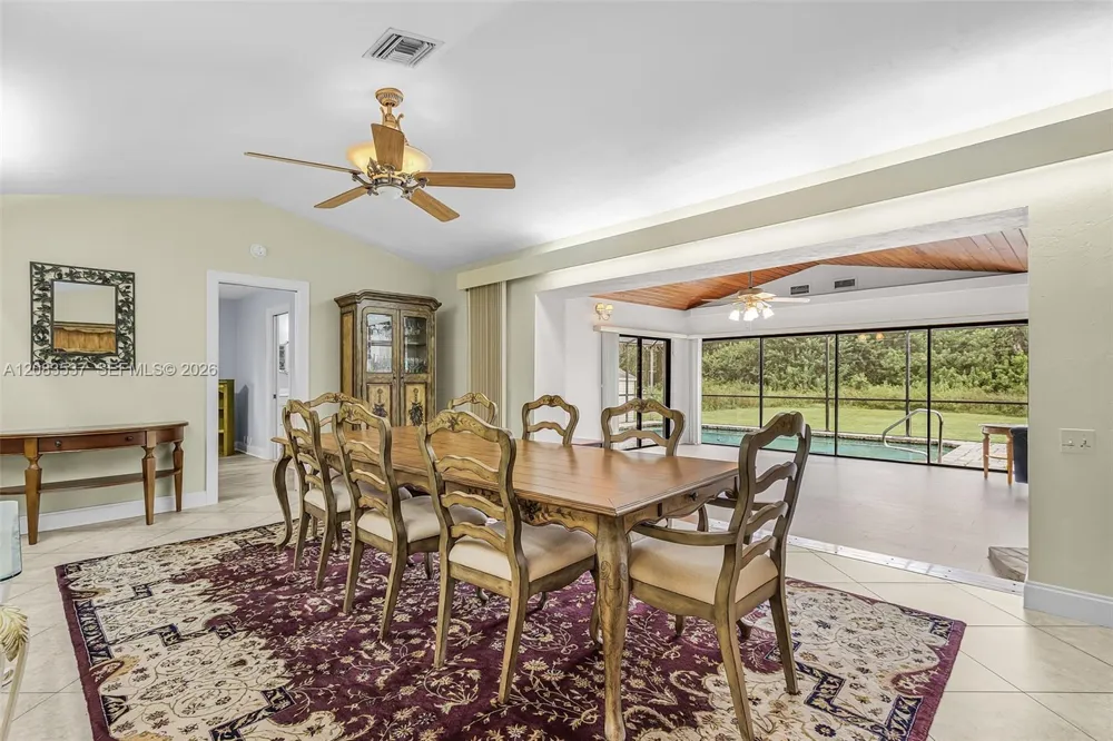 621 Roosevelt Ave Lehigh Acres, FL 33936