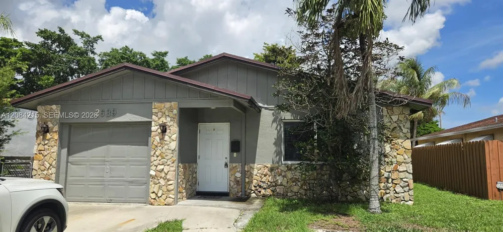 2639 Taylor St #0 Hollywood, FL 33020