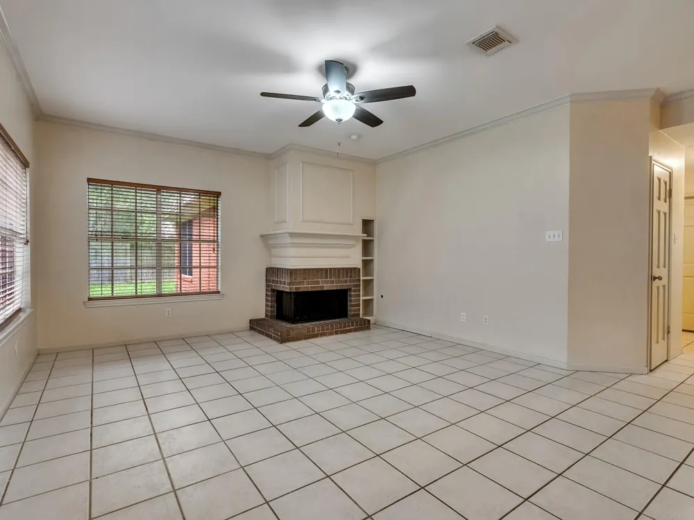 14342 Fair Knoll Way Houston, TX 77062