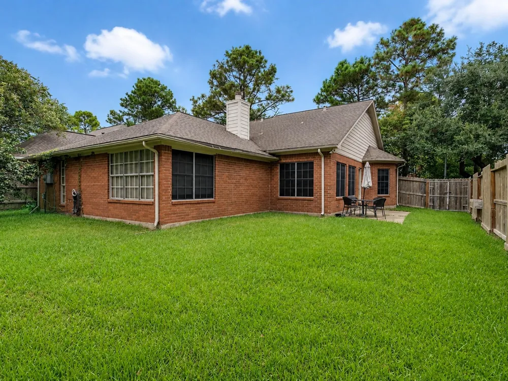 14342 Fair Knoll Way Houston, TX 77062