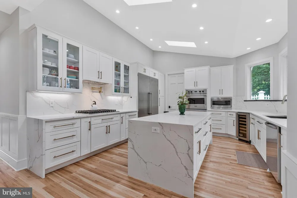 310 SPRINGVALE ROAD Great Falls, VA 22066