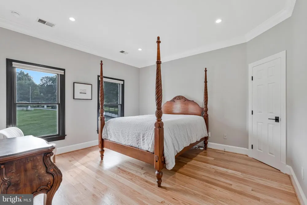 310 SPRINGVALE ROAD Great Falls, VA 22066