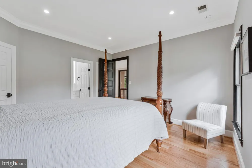 310 SPRINGVALE ROAD Great Falls, VA 22066