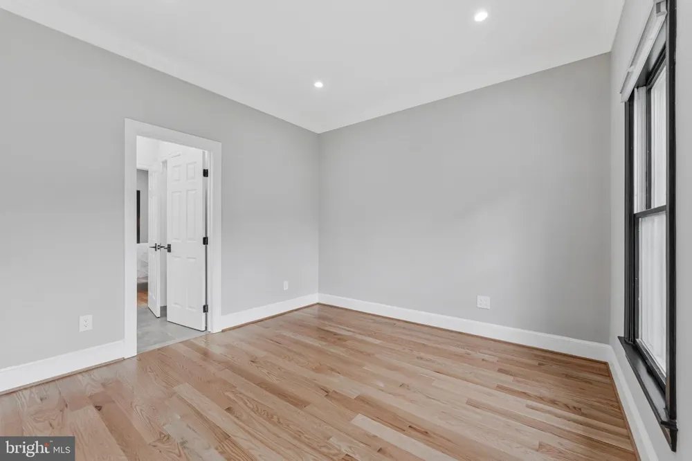 310 SPRINGVALE ROAD Great Falls, VA 22066