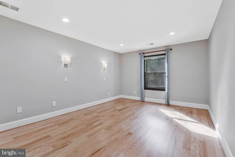 310 SPRINGVALE ROAD Great Falls, VA 22066