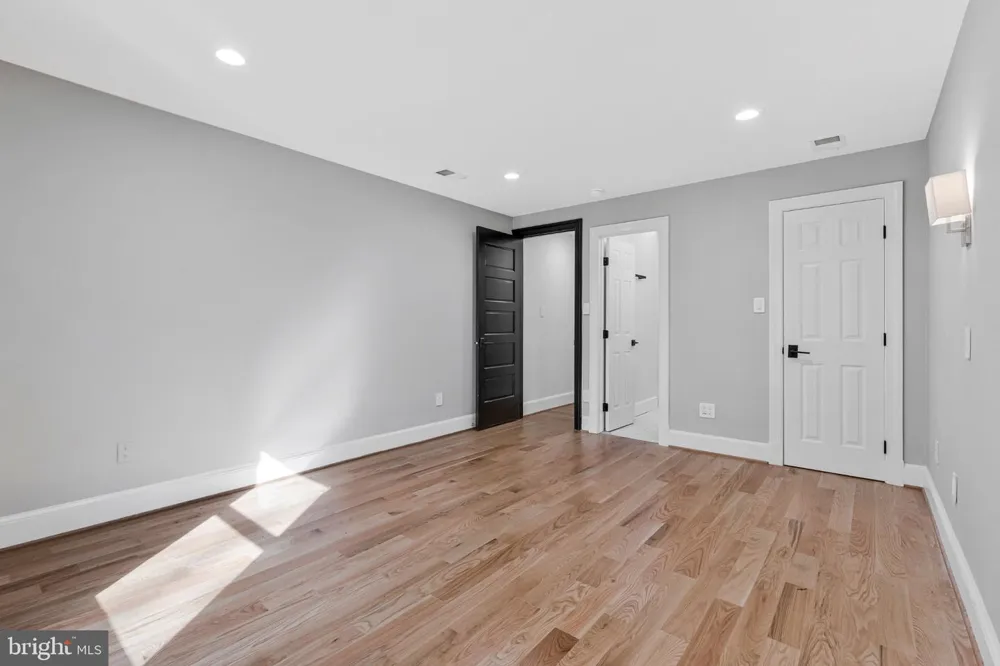 310 SPRINGVALE ROAD Great Falls, VA 22066