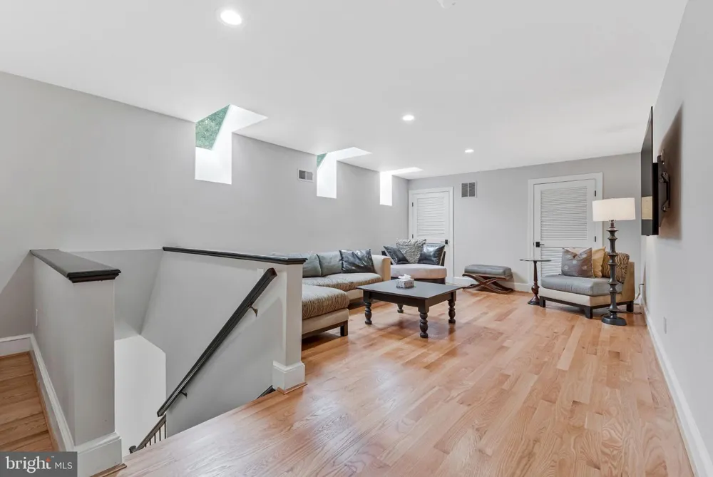 310 SPRINGVALE ROAD Great Falls, VA 22066