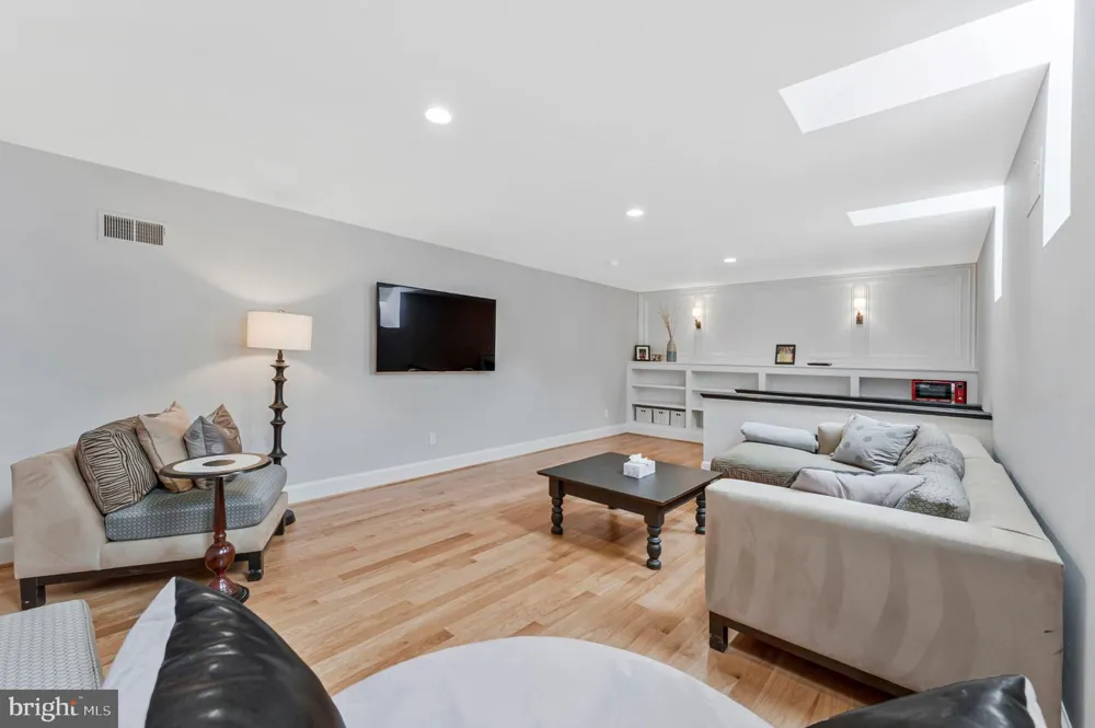 310 SPRINGVALE ROAD Great Falls, VA 22066
