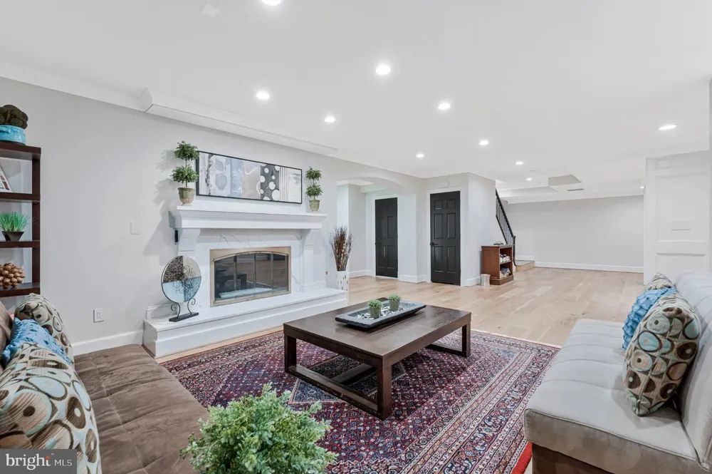 310 SPRINGVALE ROAD Great Falls, VA 22066