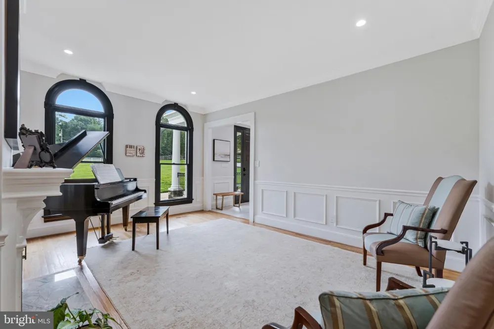 310 SPRINGVALE ROAD Great Falls, VA 22066