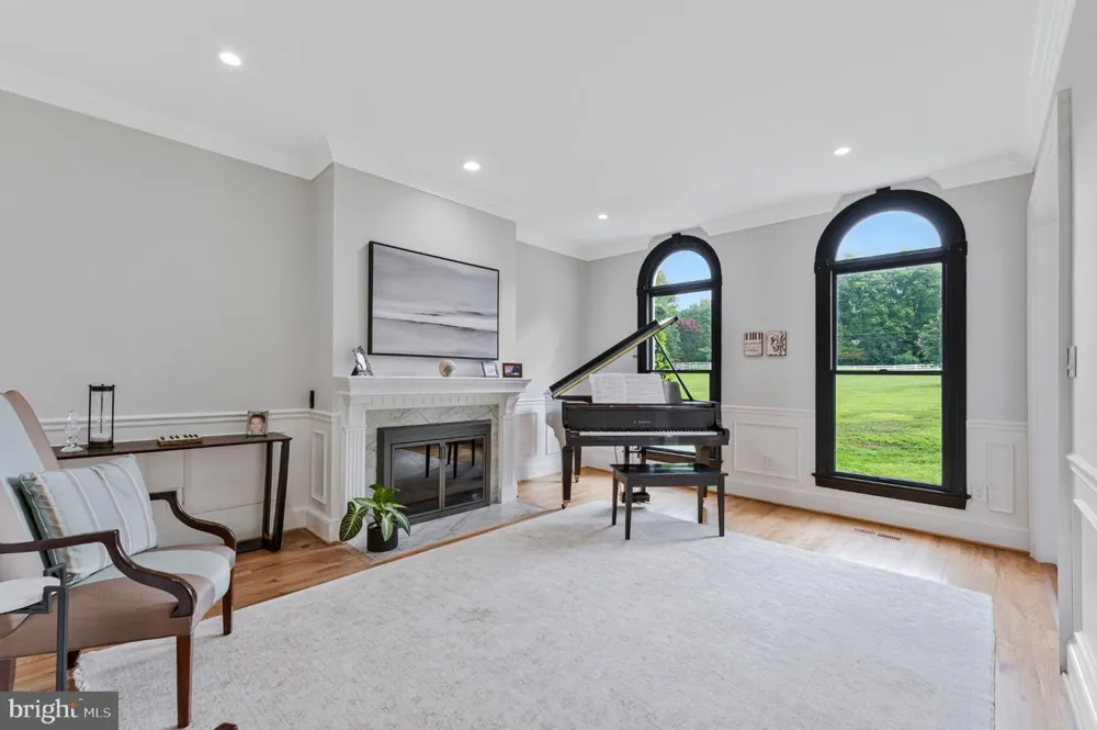 310 SPRINGVALE ROAD Great Falls, VA 22066