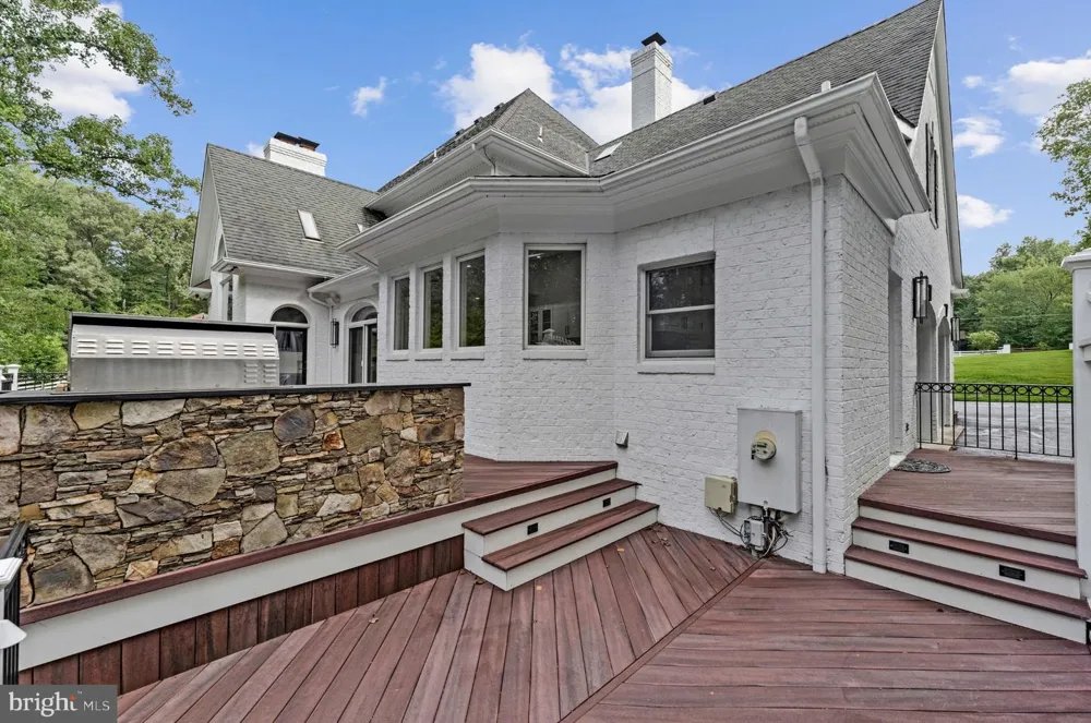 310 SPRINGVALE ROAD Great Falls, VA 22066