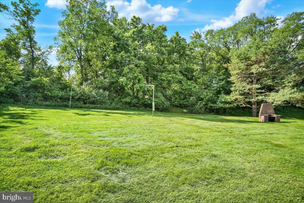 716 TAMARACK TRAIL Reading, PA 19607