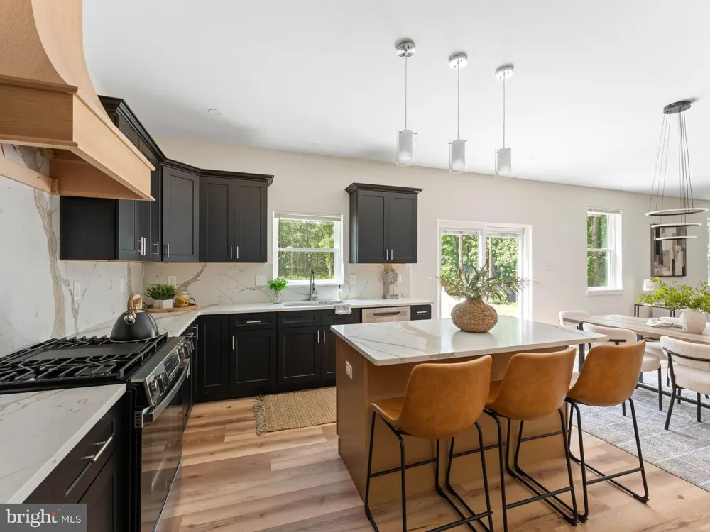 983 NEW BROOKLYN ERIAL ROAD Sicklerville, NJ 08081