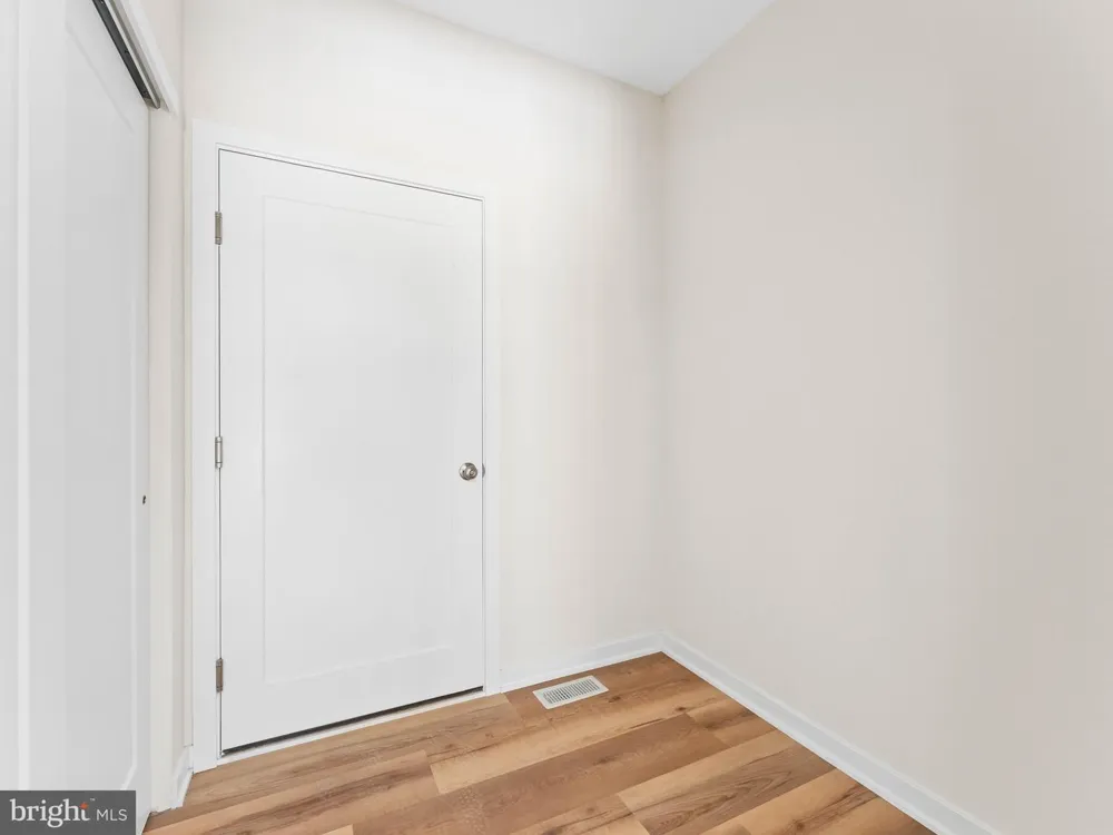 983 NEW BROOKLYN ERIAL ROAD Sicklerville, NJ 08081