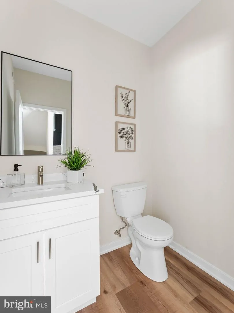 983 NEW BROOKLYN ERIAL ROAD Sicklerville, NJ 08081