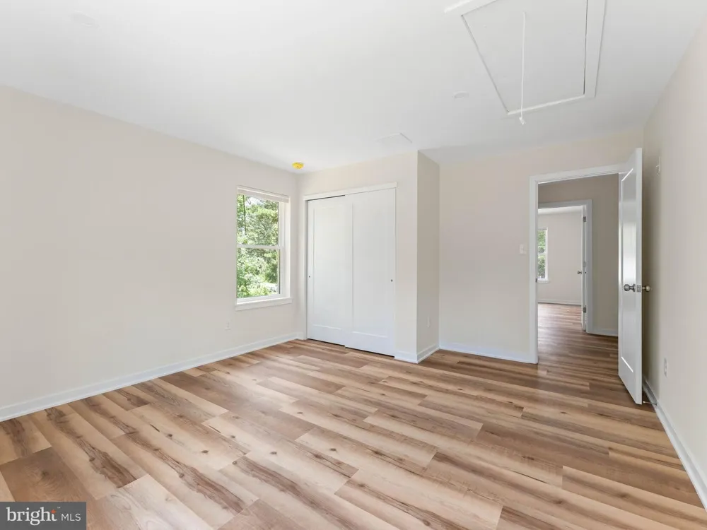 983 NEW BROOKLYN ERIAL ROAD Sicklerville, NJ 08081
