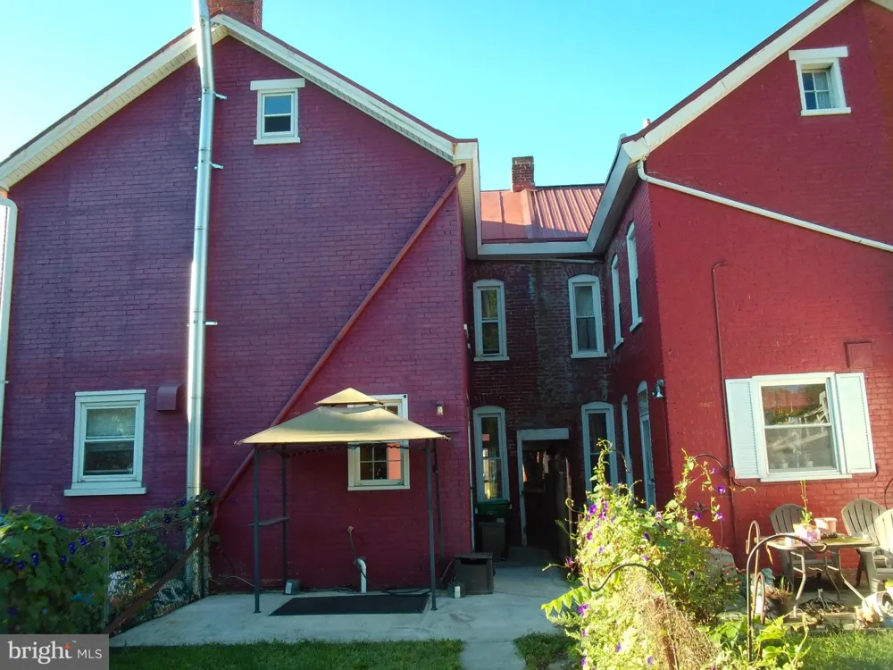333 E LOUTHER STREET Carlisle, PA 17013