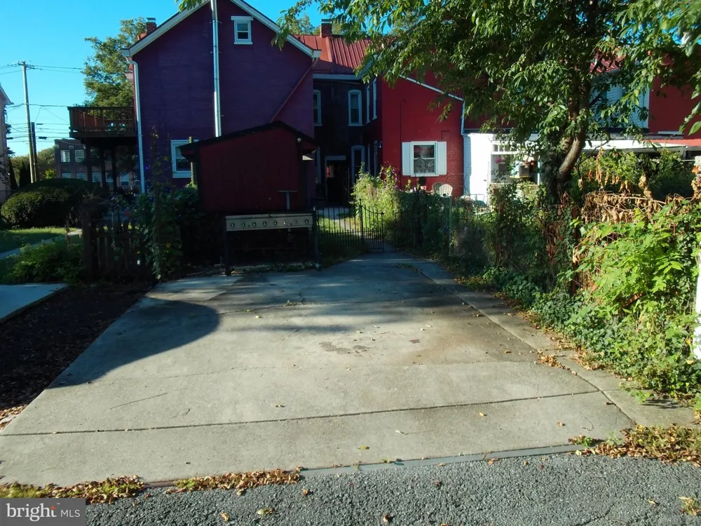 333 E LOUTHER STREET Carlisle, PA 17013
