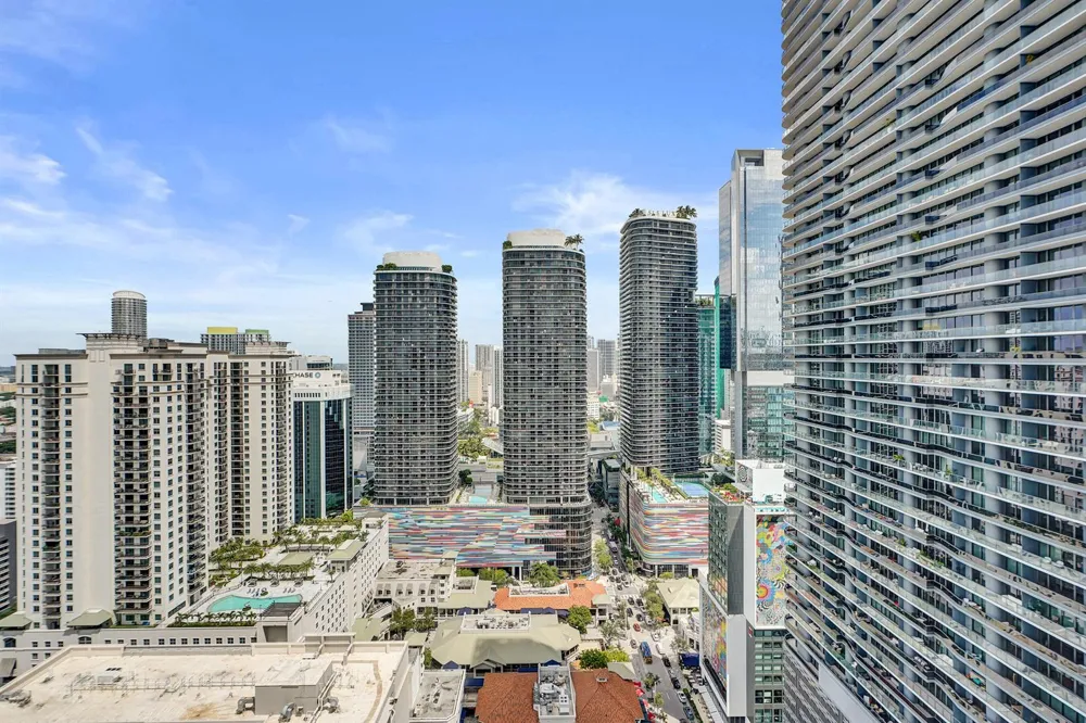 1100 S MIAMI AVENUE #3508 Miami, FL 33130