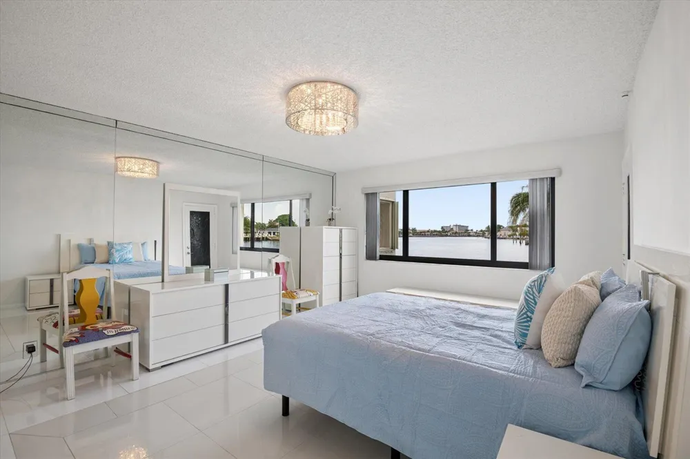 1101 S RIVERSIDE DRIVE #103 Pompano Beach, FL 33062