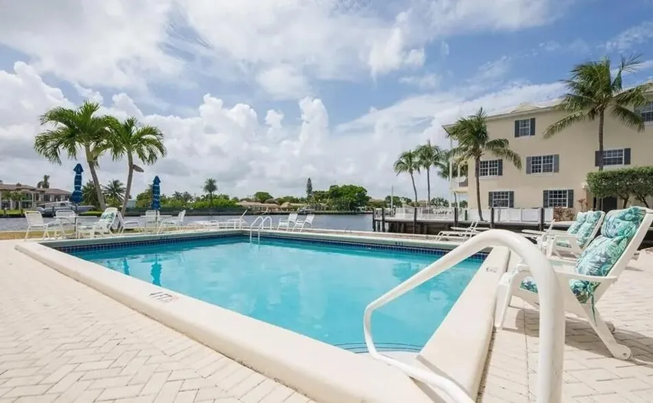 1101 S RIVERSIDE DRIVE #103 Pompano Beach, FL 33062