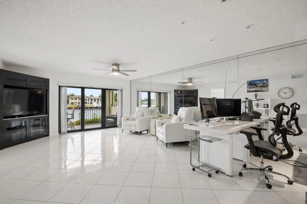 1101 S RIVERSIDE DRIVE #103 Pompano Beach, FL 33062