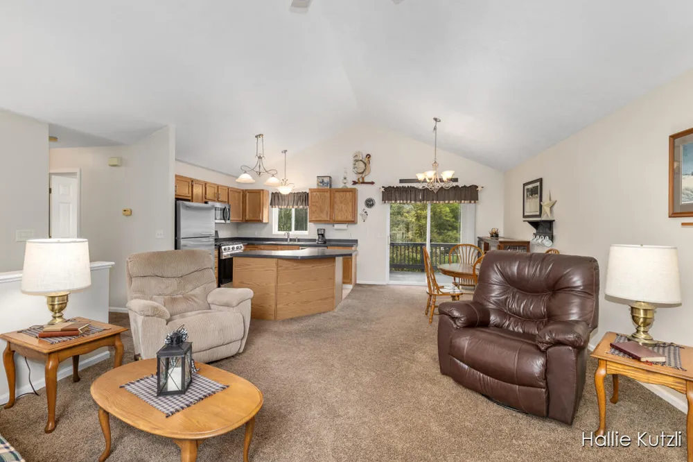 1226 S Hill Drive Sparta, MI 49345