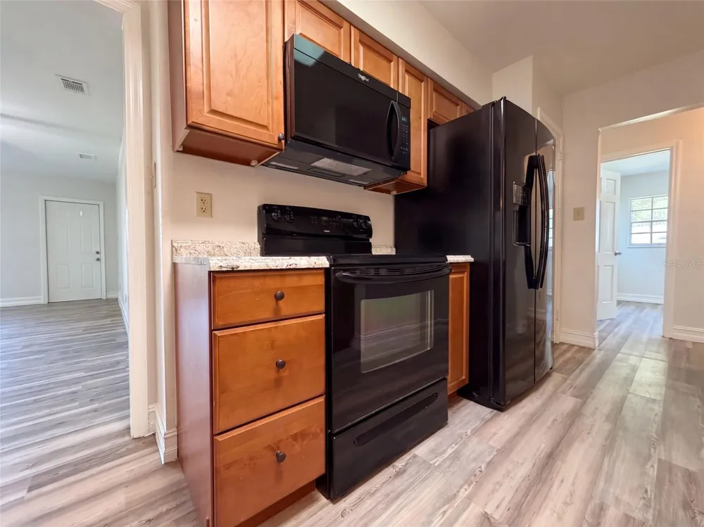 601 CAROLYN DRIVE Brandon, FL 33510