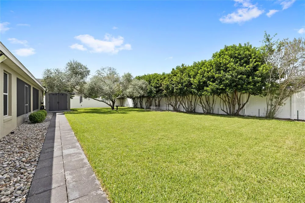 147 COSTA LOOP Auburndale, FL 33823