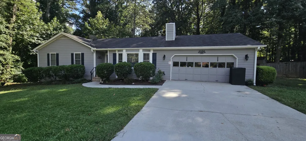 6586 Deshon CIR Lithonia, GA 30058