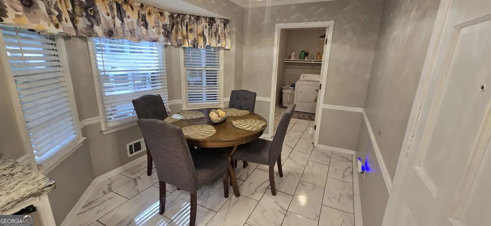 6586 Deshon CIR Lithonia, GA 30058