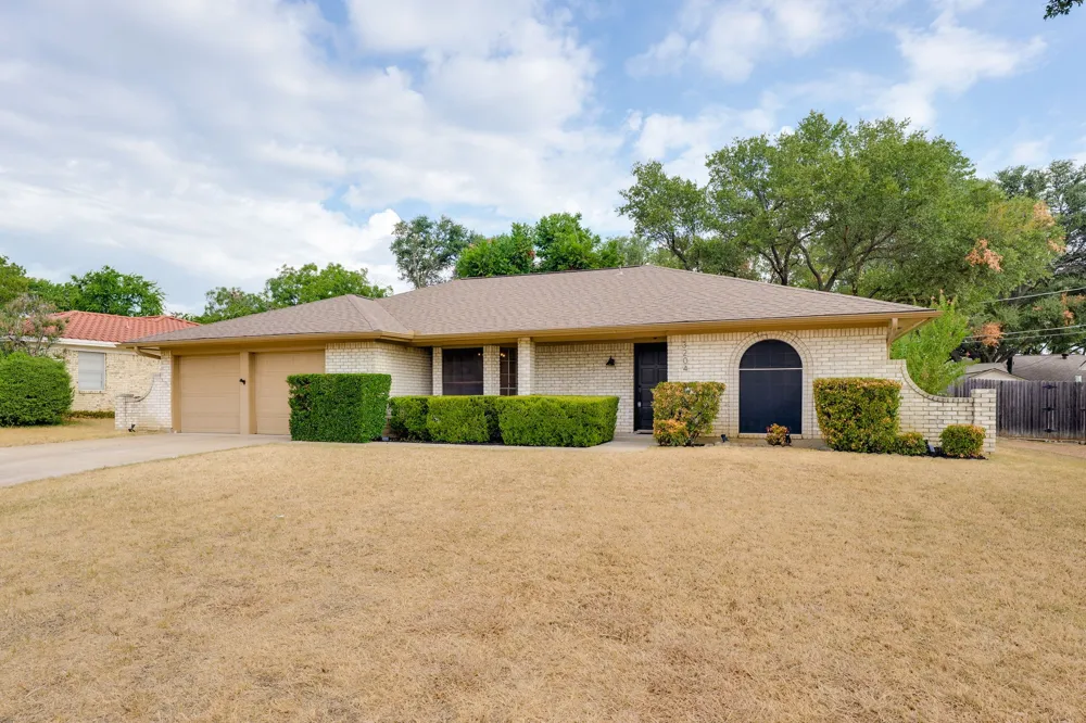 3204 Ashford Avenue Fort Worth, TX 76133