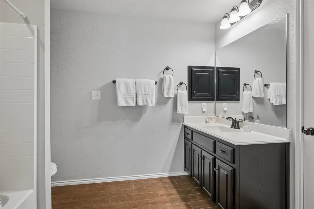 8821 Davis Street Rowlett, TX 75088