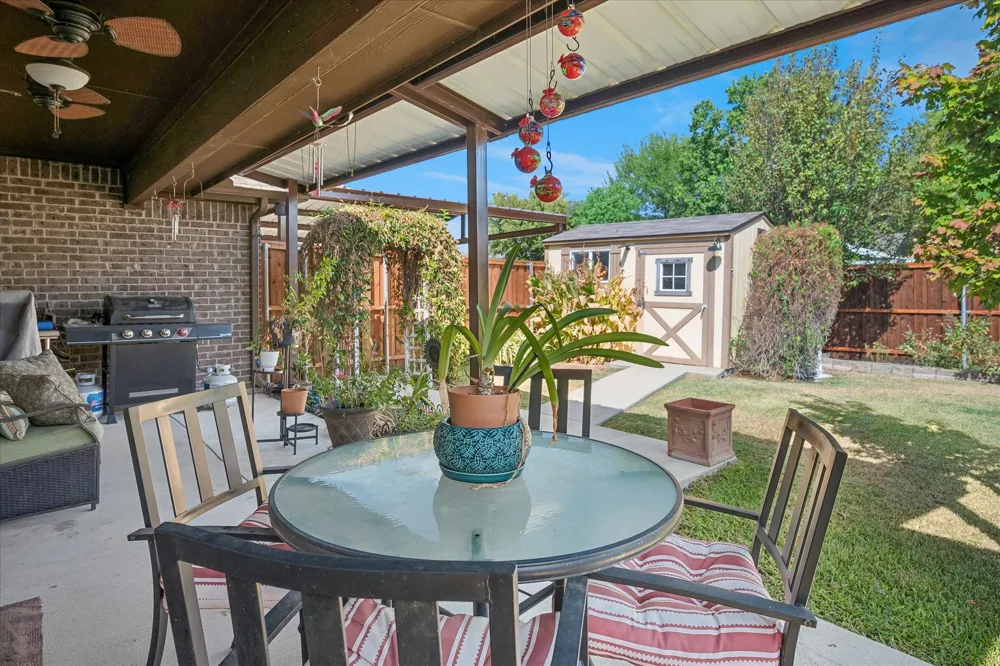 8821 Davis Street Rowlett, TX 75088