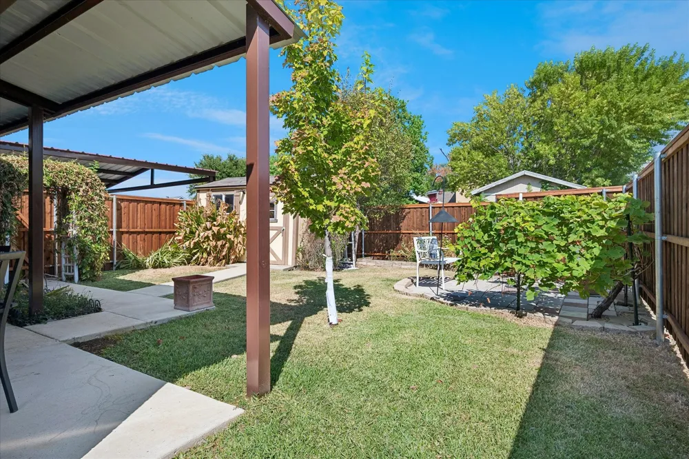 8821 Davis Street Rowlett, TX 75088