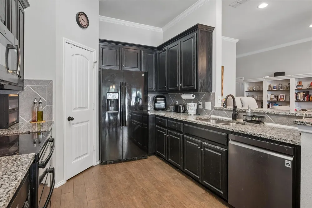 8821 Davis Street Rowlett, TX 75088