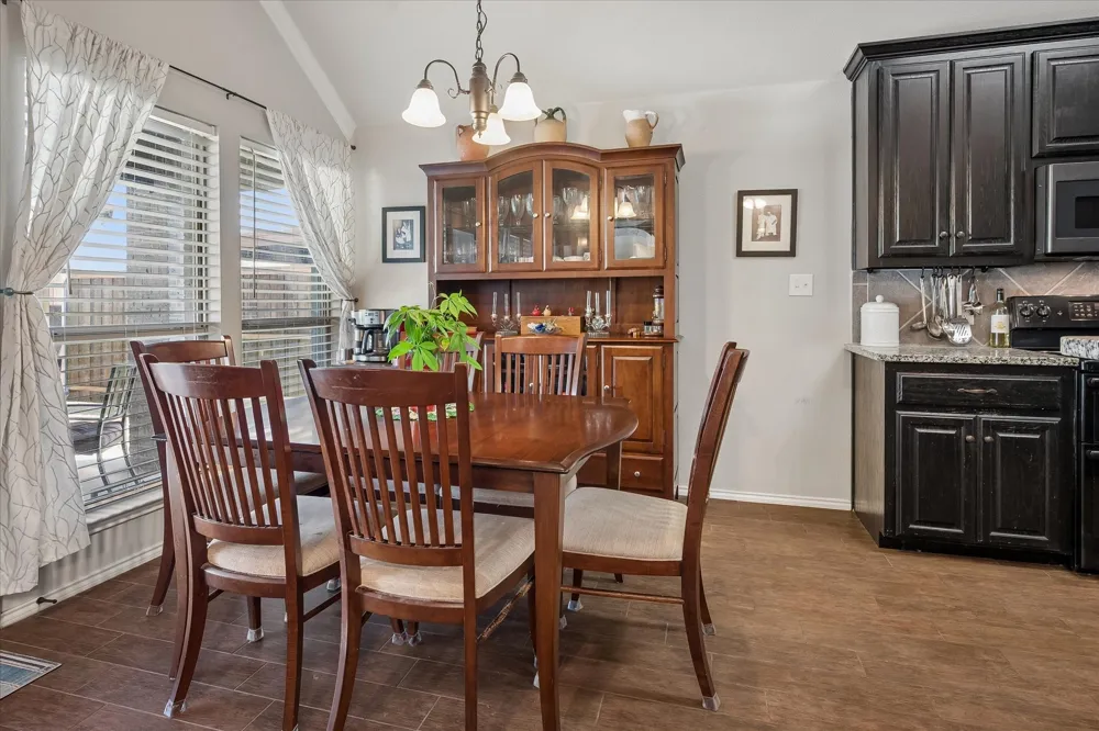 8821 Davis Street Rowlett, TX 75088