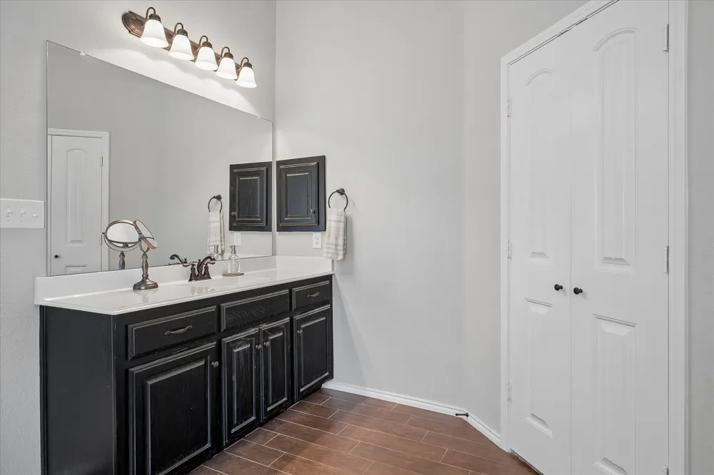 8821 Davis Street Rowlett, TX 75088