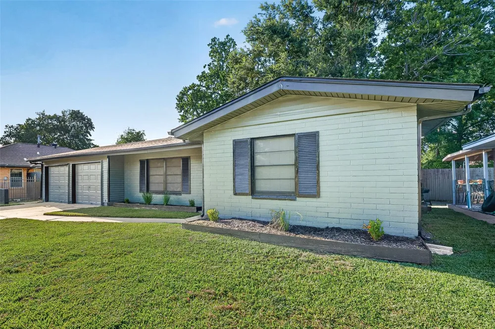 4310 Jorns Street Houston, TX 77045