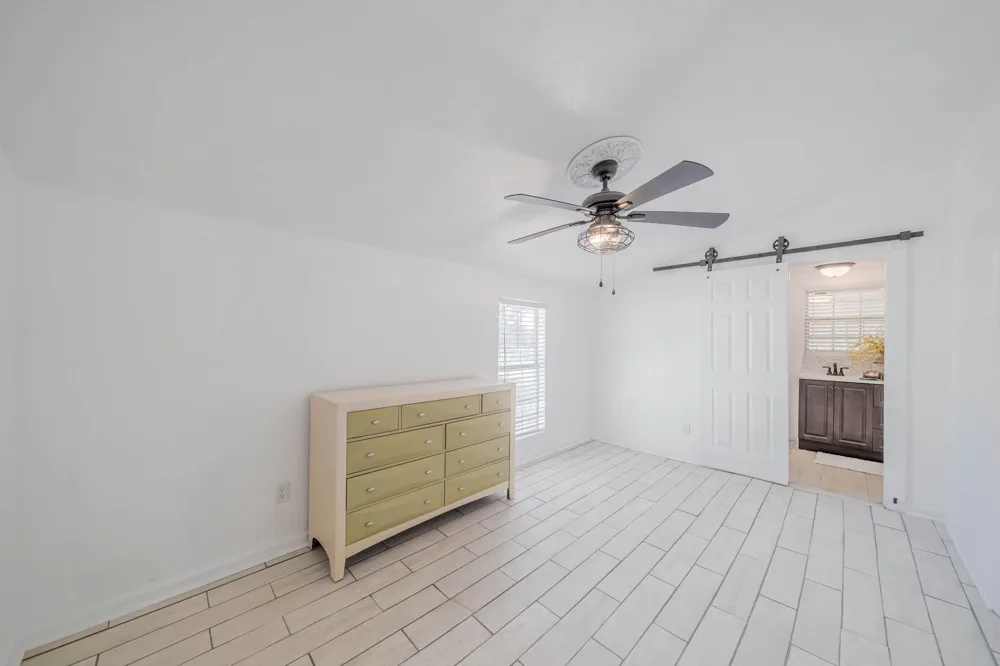 3620 Avenue J Santa Fe, TX 77510