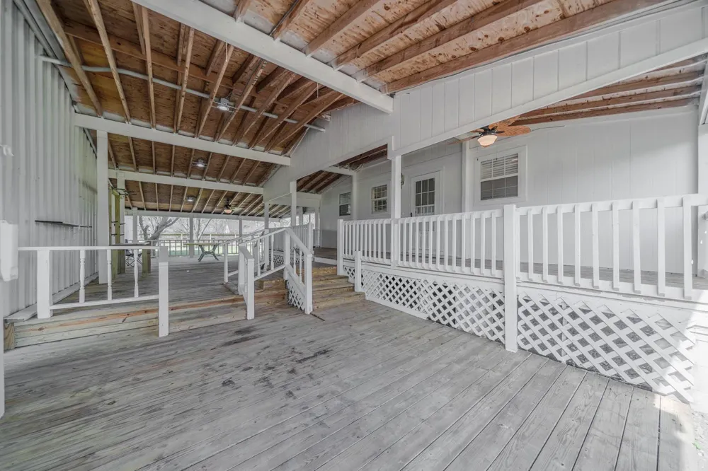 3620 Avenue J Santa Fe, TX 77510