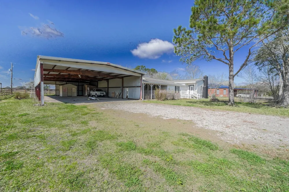 3620 Avenue J Santa Fe, TX 77510