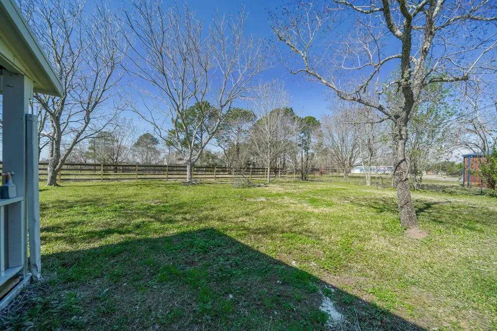 3620 Avenue J Santa Fe, TX 77510