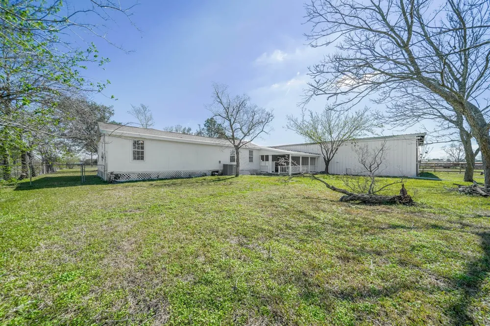 3620 Avenue J Santa Fe, TX 77510